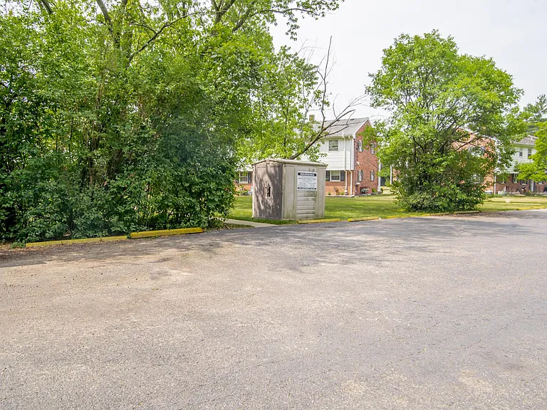 220 Longview Dr #A — Photo 13