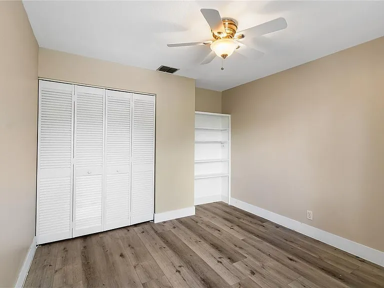 324 City View Dr — Photo 25
