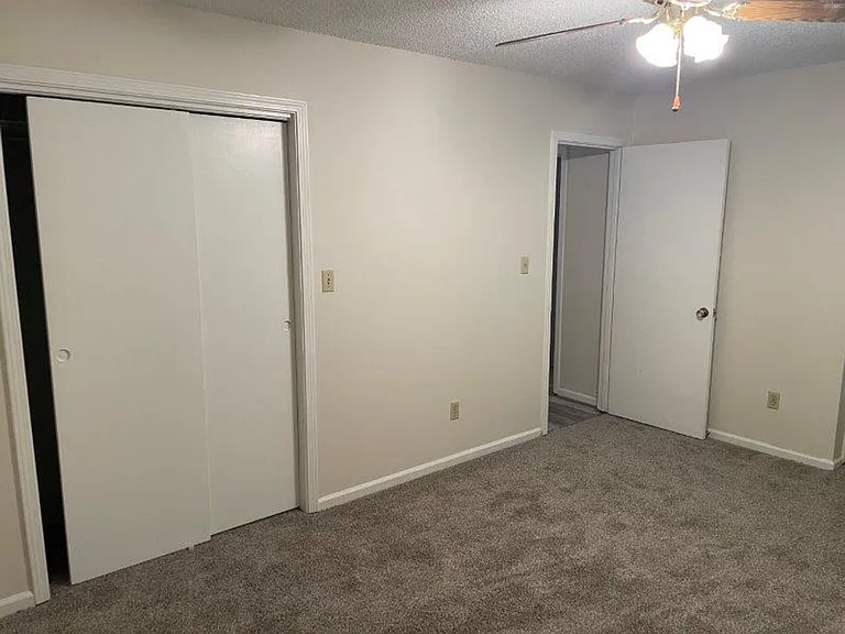 2519 Hawksbury Ln — Photo 27