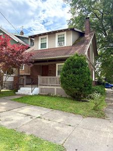 2402 Liberty St, Erie, PA, 16502