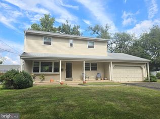 321 Iris Rd, Cherry Hill, NJ 08003