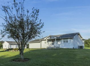 531 Dixon Rd, Lenoir City, TN 37772
