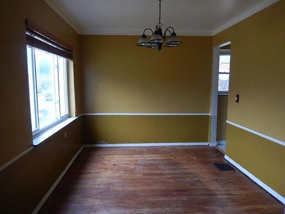 5th image of 8336 Banbury St