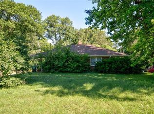 25 Coral Dr, Belleville, IL 62221