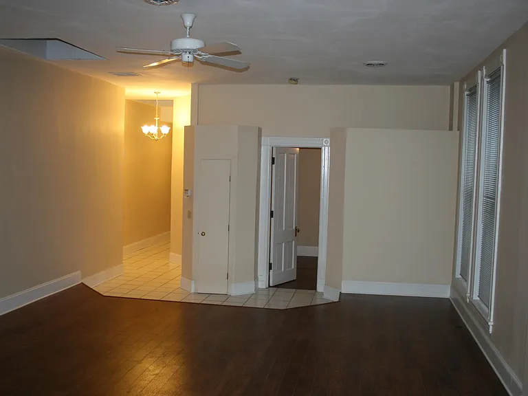 514 E State St #1 — Photo 4