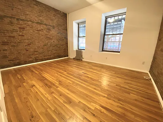 Rented by JM Preston Properties LLC | media 6