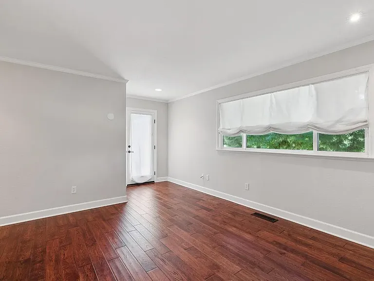 1296 Orchard St — Photo 11