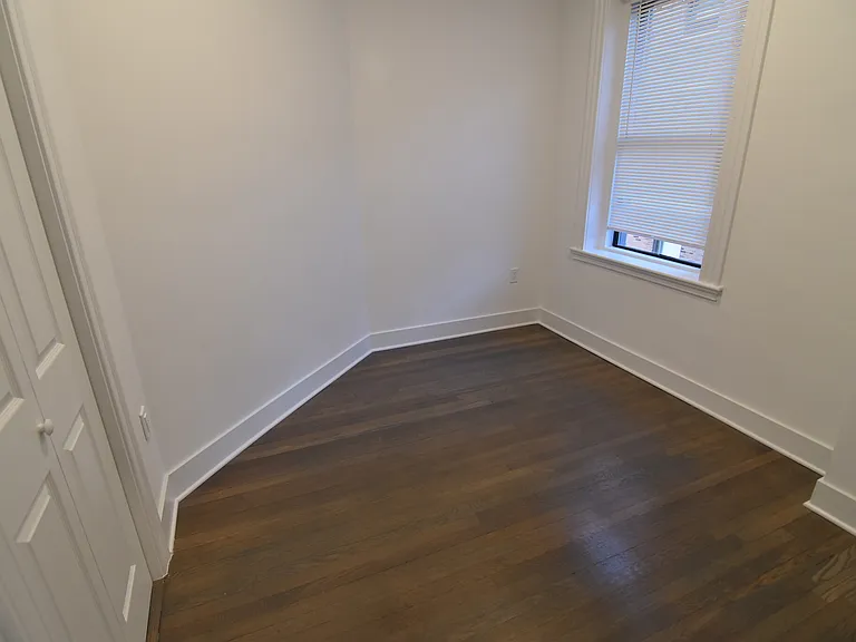 11 Queensberry St #16 — Photo 7