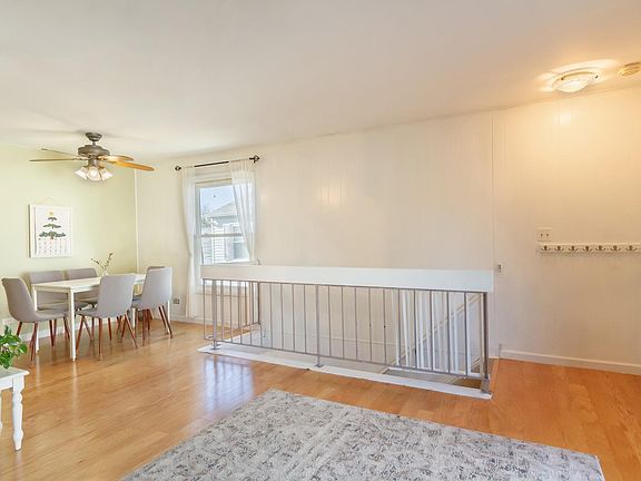 2nd image of 2201 Brittany Ct