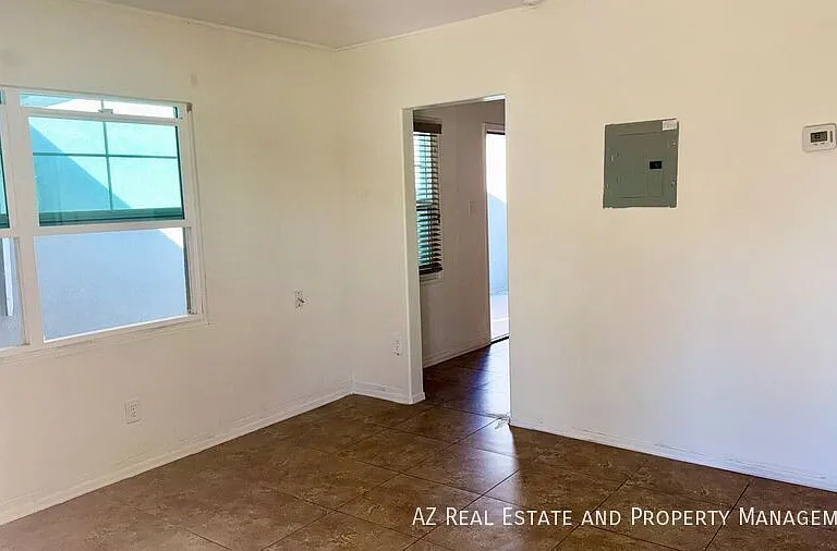 1505 N 15th Ave — Photo 5