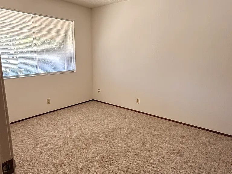 1608 Delta Dr — Photo 8