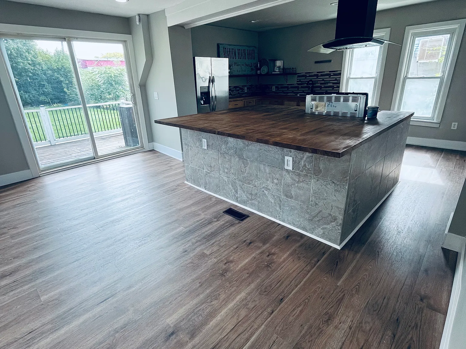4 bed, 2482 sqft, $1,850 — Photo 2