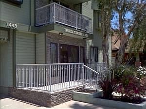 3rd image of 1449 E 3rd St APT 205
