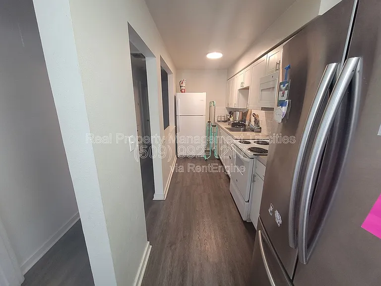 707 W Shoshone St — Photo 3