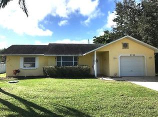 2722 SE Worrell Ave, Port Saint Lucie, FL 34952