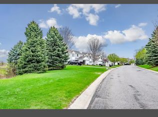 1945 Jan Echo Trl, Eagan, MN 55122