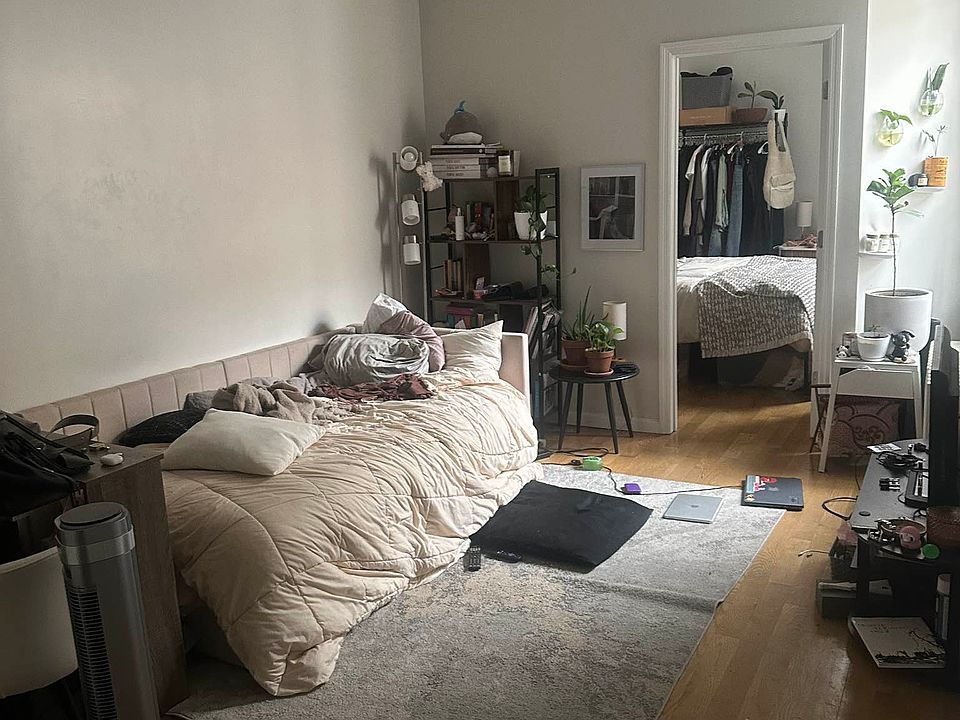 1st image of 2335 29th Ave APT 14