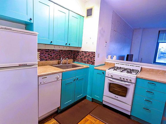 4th image of 2601 Pennsylvania Ave APT 314