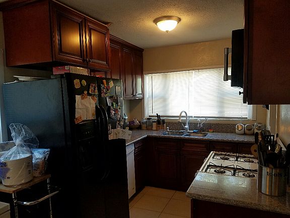 4th image of 4099 N 1st Ave