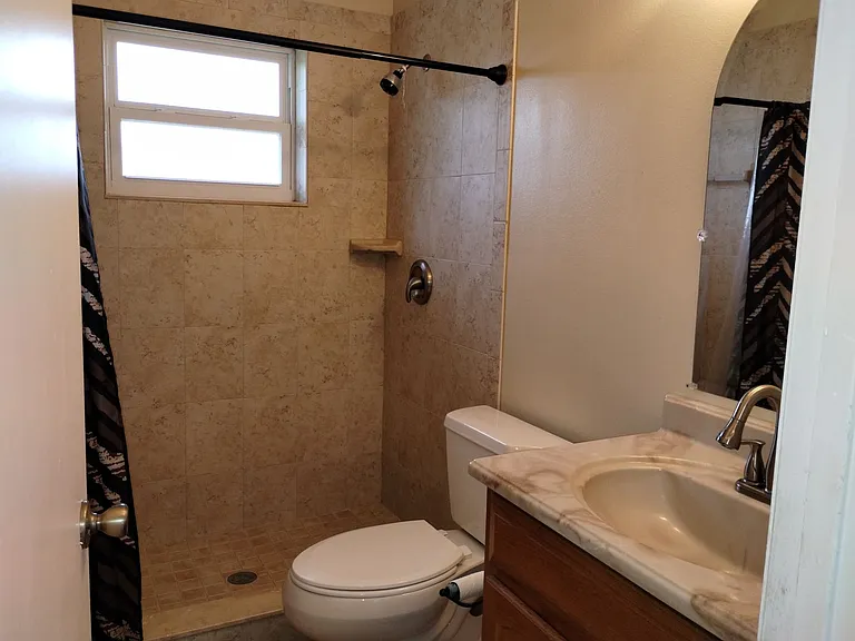 5136 Wellington Rd — Photo 5