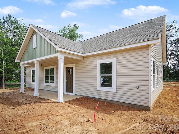 3rd image of 7588 Sarah Dr