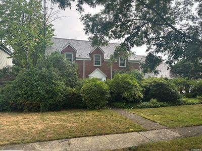 37 Connecticut Avenue, Freeport, NY, 11520