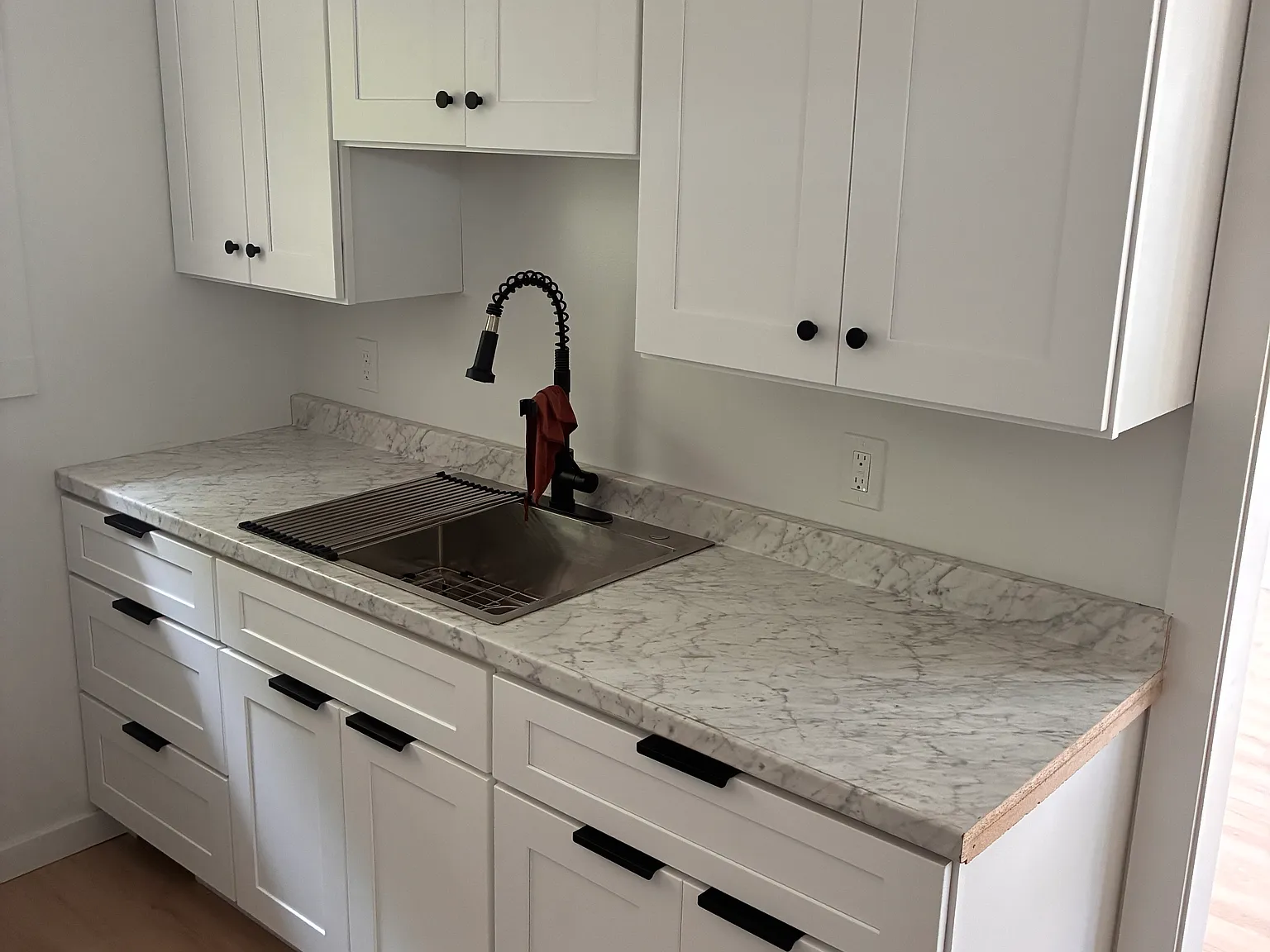 1 bed, 600 sqft, $1,300 — Photo 2