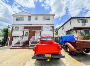 22 Spratt Ave, Staten Island, NY 10306