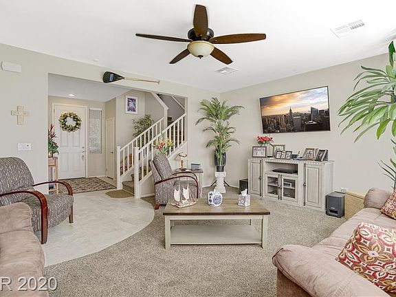 4th image of 909 Peaceful Glen Ct