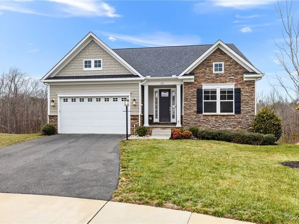165 Lilac Ter, Zion Crossroads, VA 22942