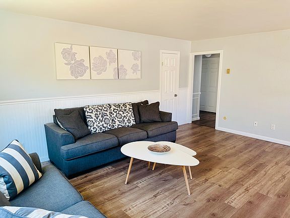 4th image of 2744 Hornblend St APT 1