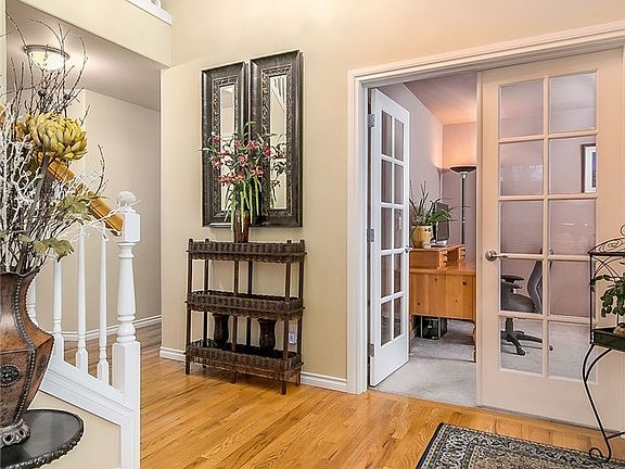 5th image of 3914 Spyglass Dr NE