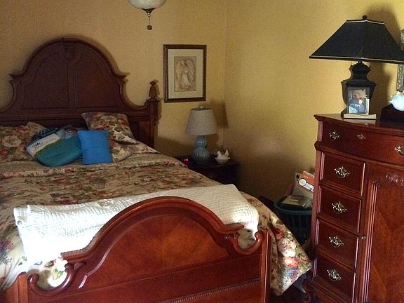 5th image of 1092 N. Beaumont Road