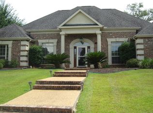 13201 Tiara Dr, Gulfport, MS 39503
