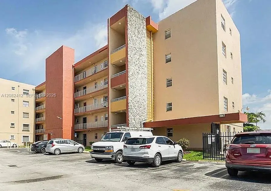 6090 W Flagler St — Photo 2
