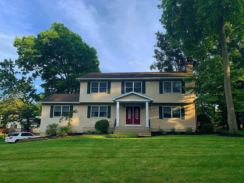 1st image of 6 Perillo Ct
