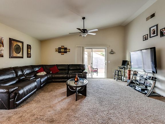 2nd image of 2744 W Wayland Dr