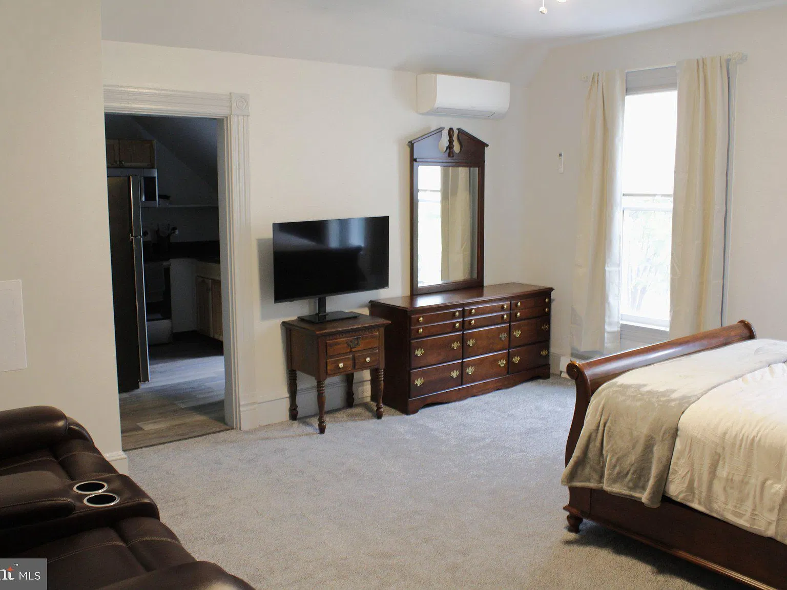 1 bed, 1.0 bath, $1,200 — Photo 4