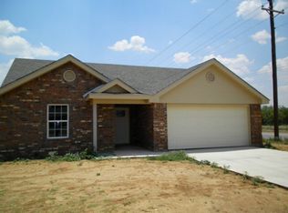 418 36th St, Snyder, TX 79549