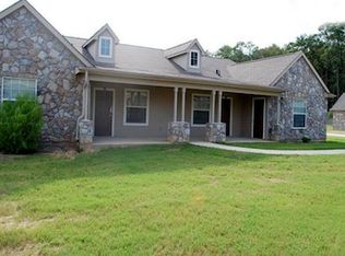 1300 Silverdale Dr, Conroe, TX 77301