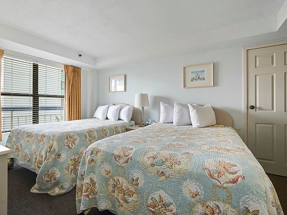 4th image of 5511 N Ocean Blvd. #405
