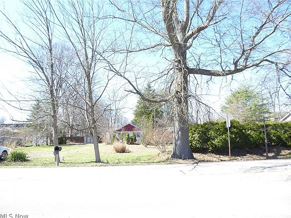 4th image of 5940 Jaycox Rd