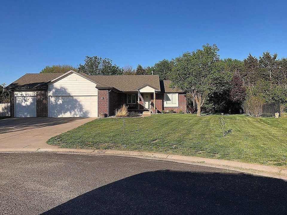 1st image of 106 Finch Ct