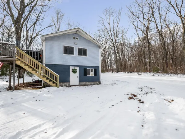 14 Cove Drive, Derry, NH 03038