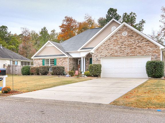 3rd image of 1107 Cinnamon Dr