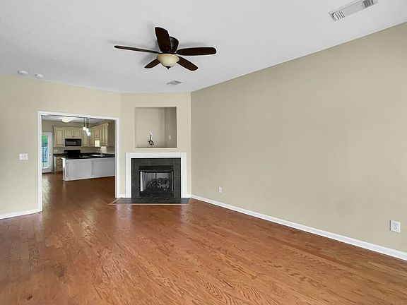 2nd image of 6513 Covington Villas Ln