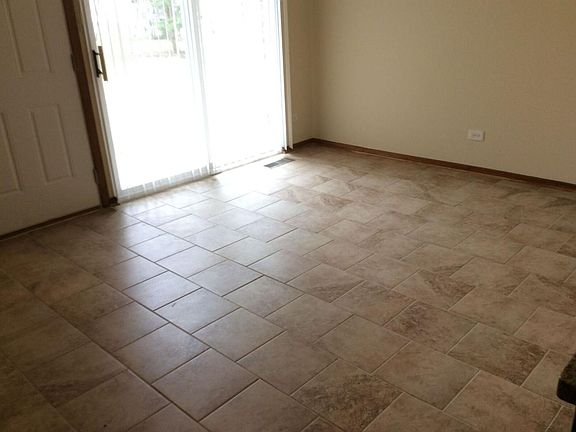 5th image of 746 Palm Dr