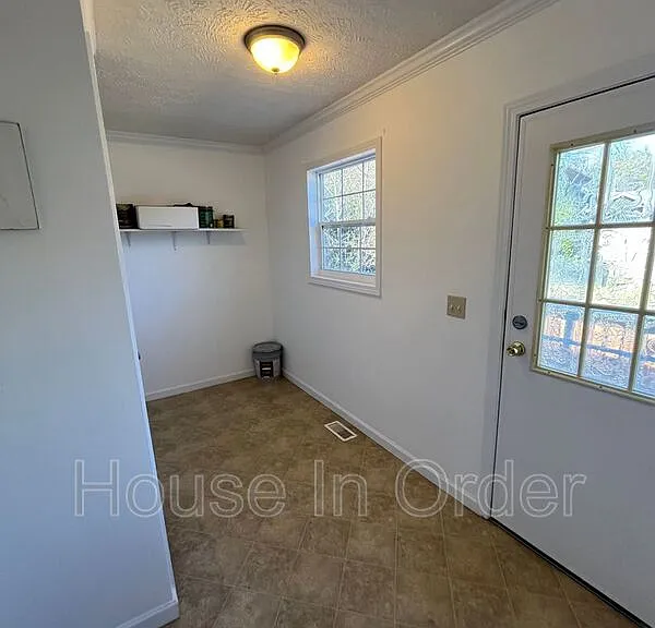 40 Wildwood Park — Photo 7