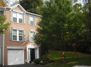 375 Murrays Ln, Castle Shannon, PA