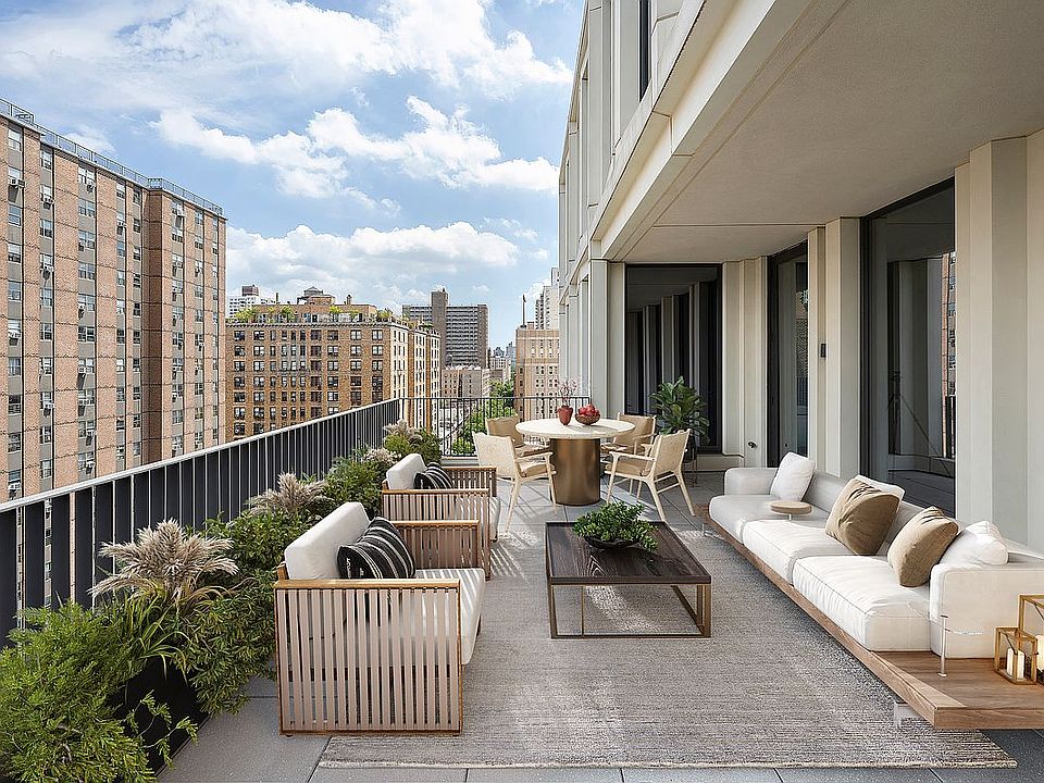1st image of 212 W 93rd St #12
